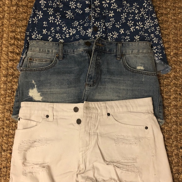 Billabong and volcom shorts - Picture 3 of 3